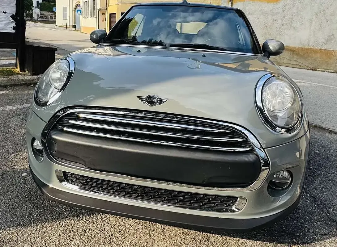 Usata Mini One Cabriolet 102 CV (75 kW) 2017 Cabrio