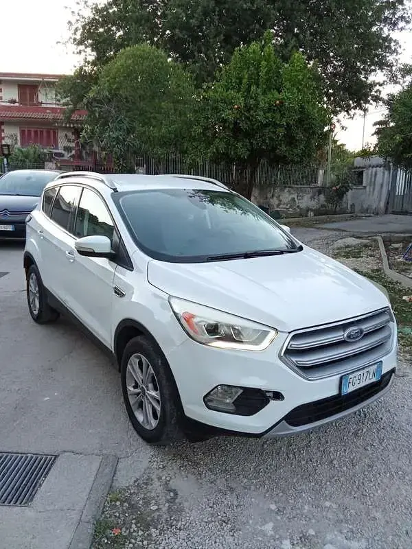 Usata Ford Kuga Business Edition 120 CV (88 kW) 2016 SUV
