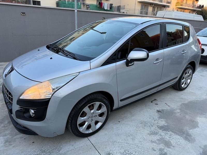 Usata Peugeot 3008 Allure 115 CV (84 kW) 2013 Argento Station wagon