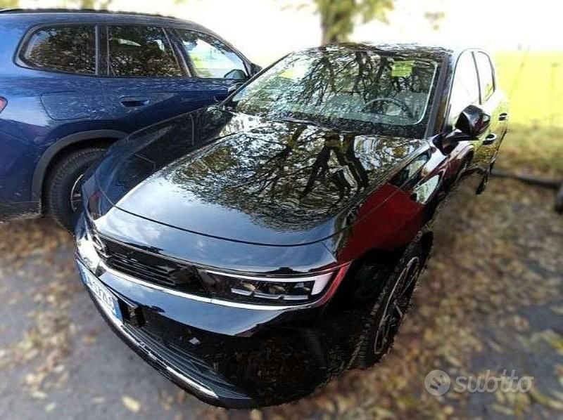 Usata Opel Astra Elegance 149 CV (109 kW) 2023 Nero Berlina
