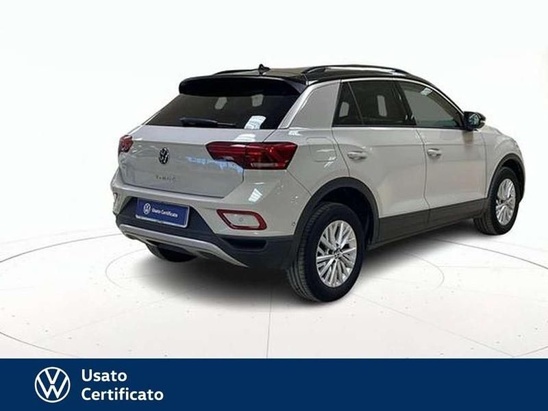 Usata VW T-Roc Life 110 CV (80 kW) 2022 Nero pastello SUV