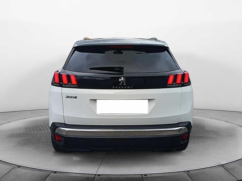 Usata Peugeot 3008 Allure 131 CV (96 kW) 2019 Bianco SUV