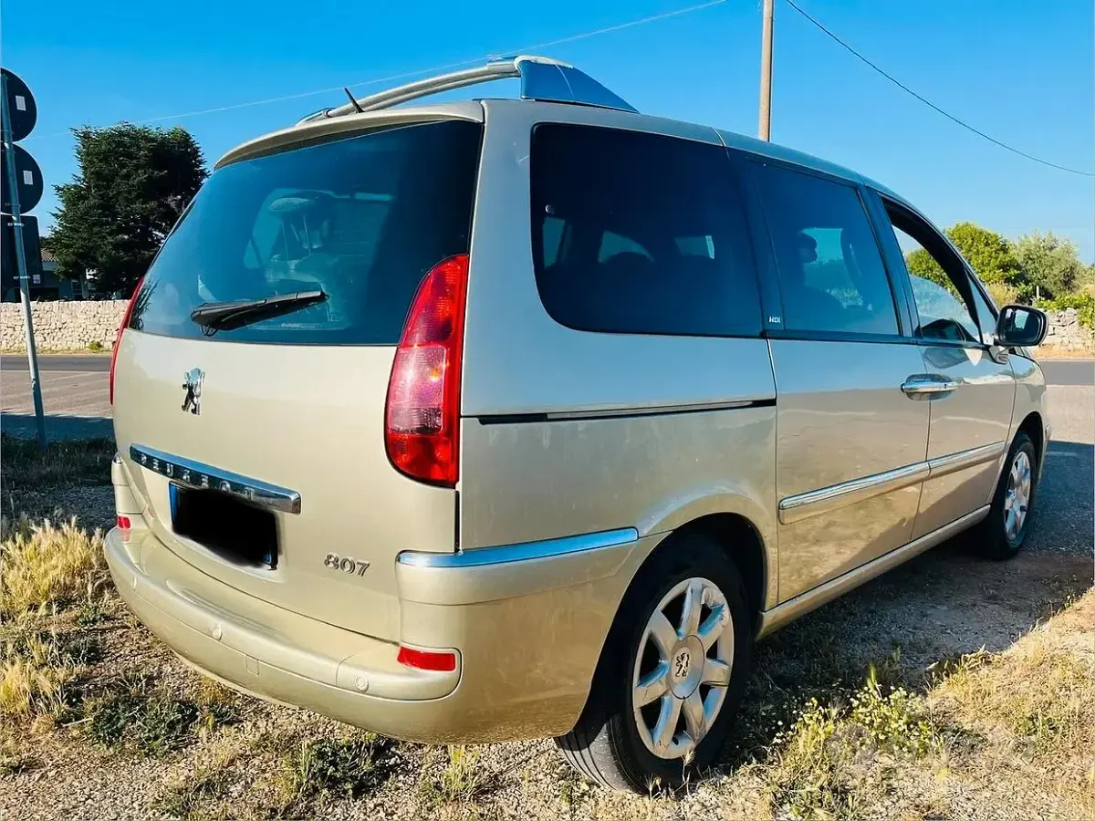 Usata Peugeot 807 136 CV (100 kW) 2011 Giallo Monovolume
