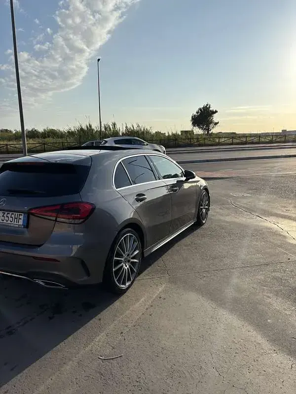 Usata Mercedes A180 Premium 116 CV (85 kW) 2021 Berlina