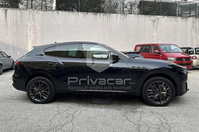 Usata Maserati 430 430 CV (316 kW) 2019 Nero Station wagon