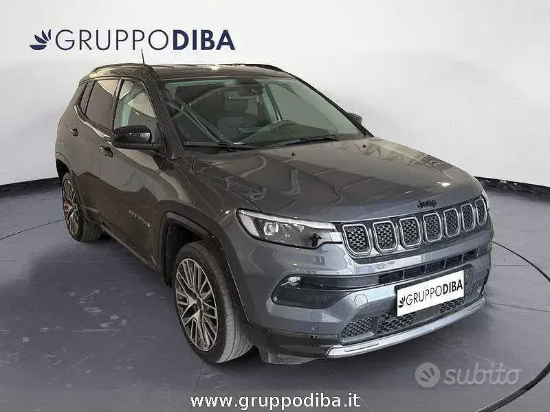 Usata Jeep Compass Summit 131 CV (96 kW) 2025 Grigio SUV
