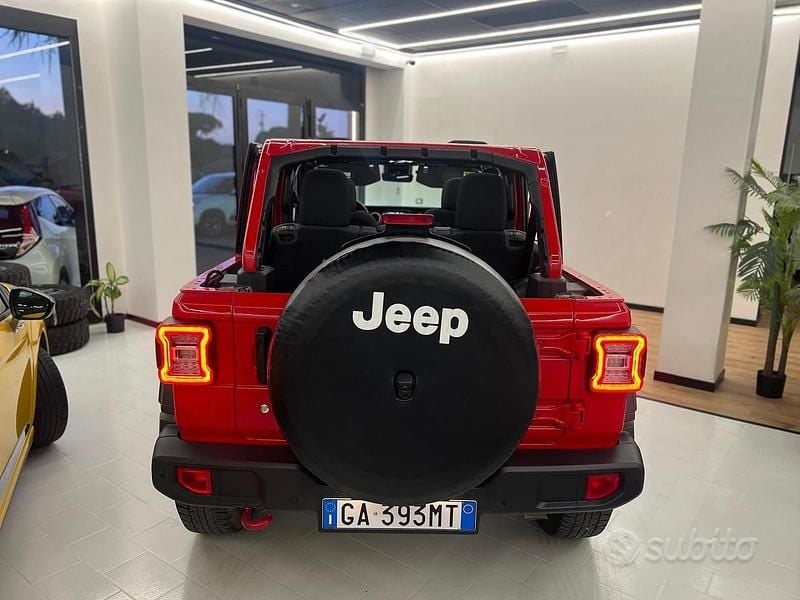 Begagnad Jeep Wrangler Rubicon 272 HK (200 kW) 2020 Röd SUV