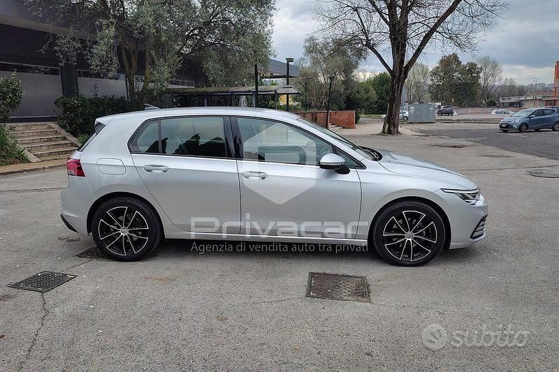 Usata VW Golf VII Life 115 CV (84 kW) 2021 Grigio Utilitaria