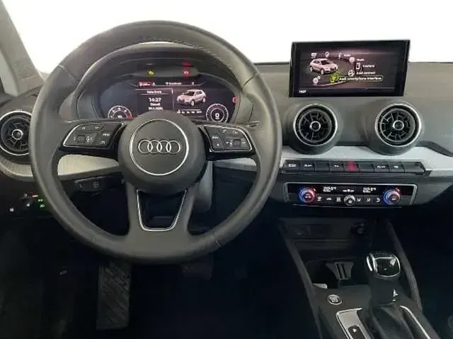 Usata Audi Q2 Advanced 116 CV (85 kW) 2024 Grigio SUV