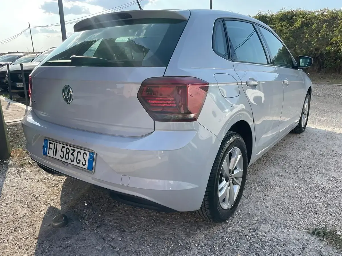 Usata VW Polo 80 CV (58 kW) 2017 Grigio Berlina