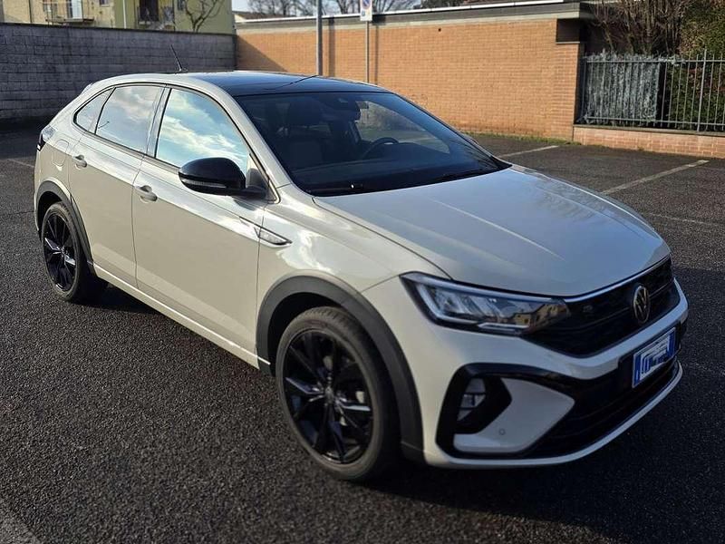 Usata VW Taigo R-line 110 CV (80 kW) 2023 Beige SUV