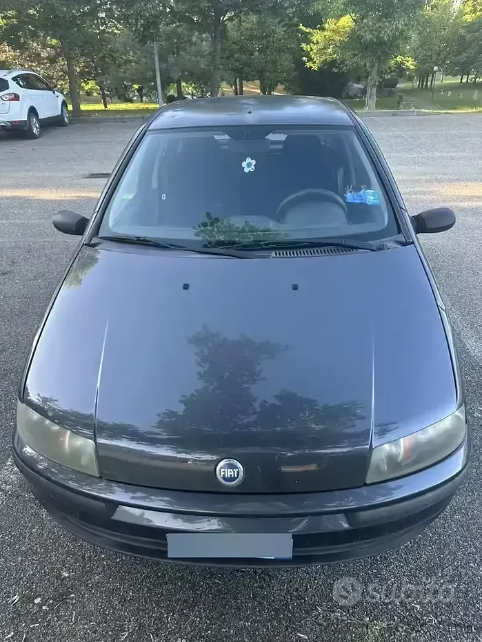 Usata Fiat Punto 2001 Blu Utilitaria