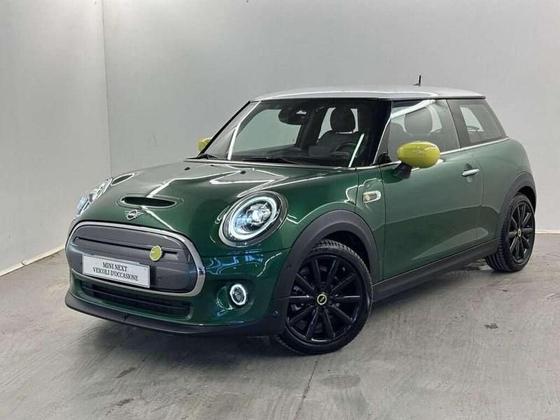 Usata Mini Cooper SE 160 kW (218 CV) 2020 British racing green iv Utilitaria