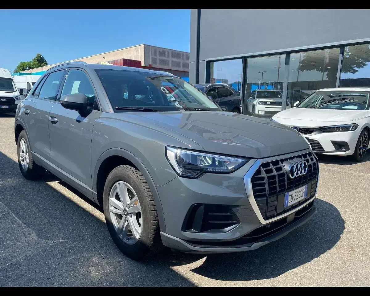 Usata Audi Q3 Business 150 CV (110 kW) 2020 Grigio SUV