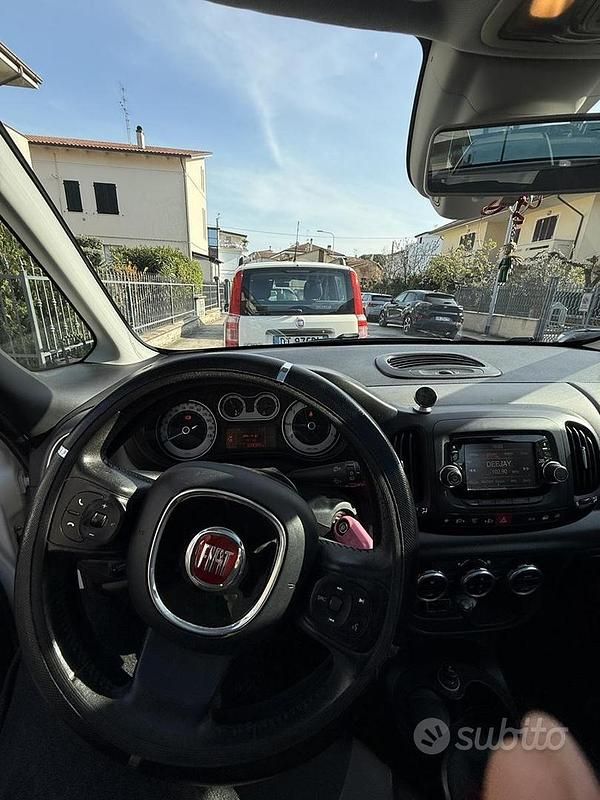 Usata Fiat 500L Living 95 CV (69 kW) 2016 Bianco Monovolume