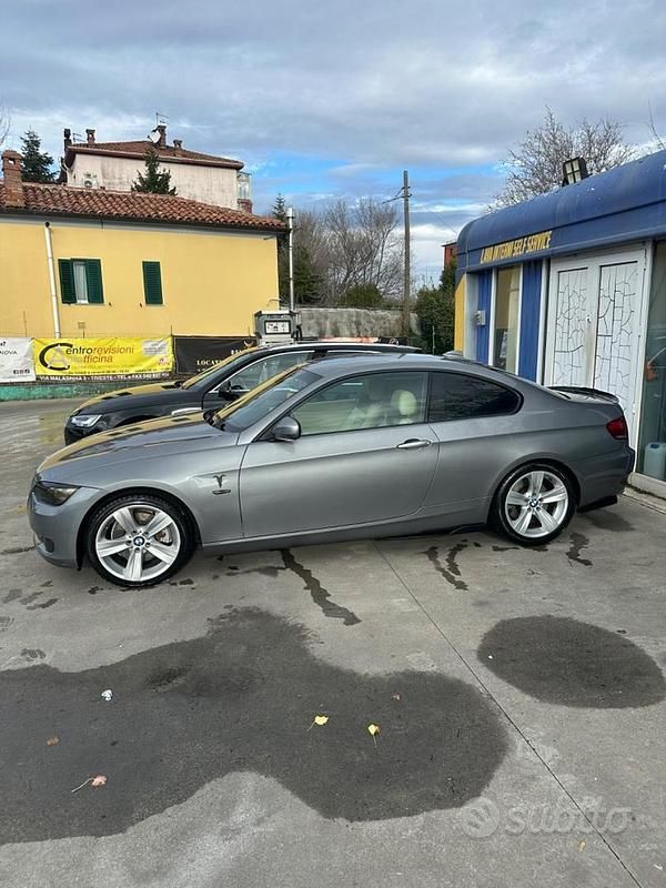 Usata BMW 325 197 CV (144 kW) 2009 Grigio Station wagon
