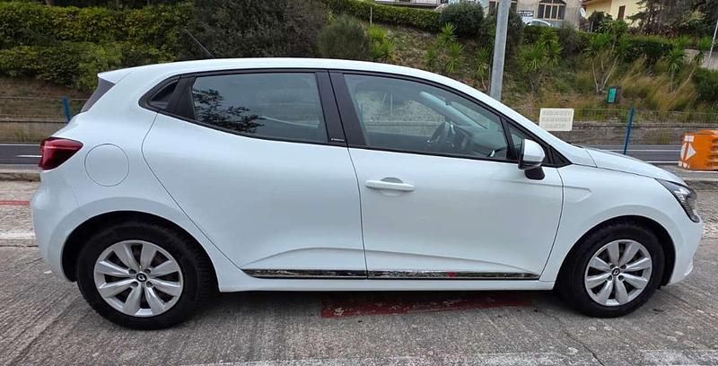 Usata Renault Clio V Zen 91 CV (66 kW) 2021 Bianco Berlina