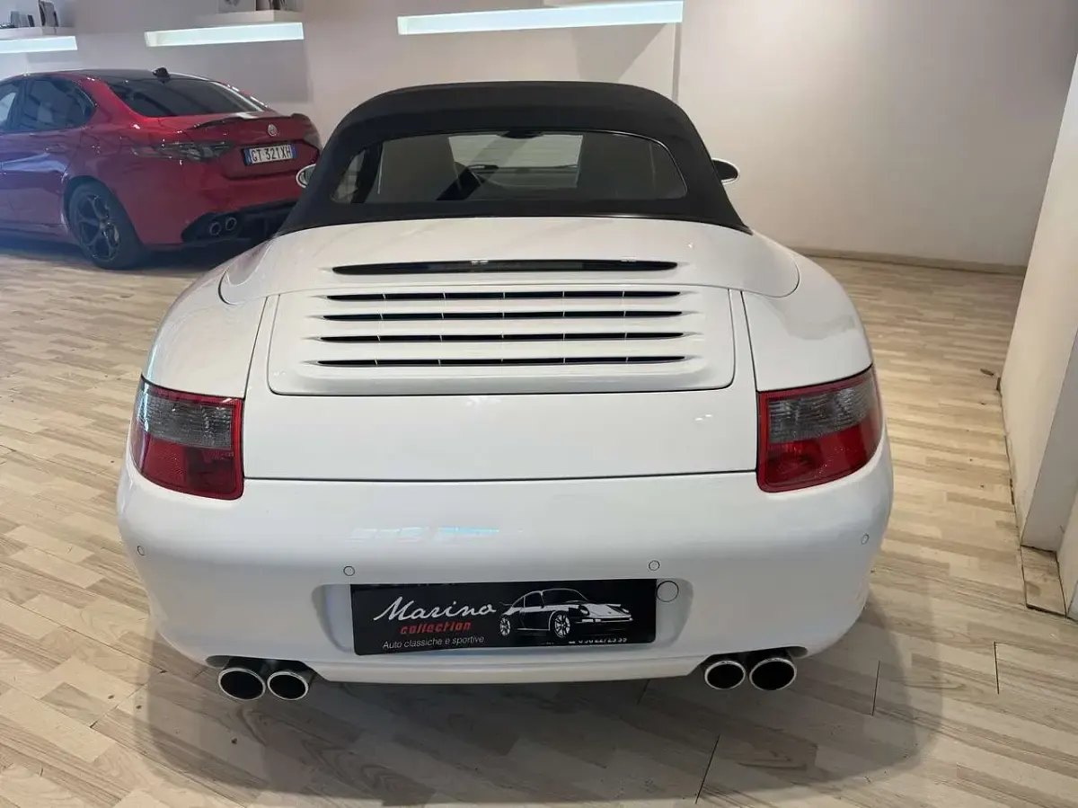 Usata Porsche 911 Carrera Cabriolet 325 CV (239 kW) 2007 Bianco gran prix Cabrio