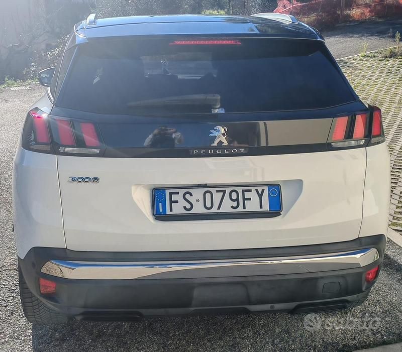 Usata Peugeot 3008 Allure 131 CV (96 kW) 2018 Bianco SUV