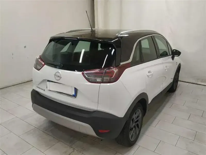 Usata Opel Crossland Innovation 83 CV (61 kW) 2019 Bianco SUV
