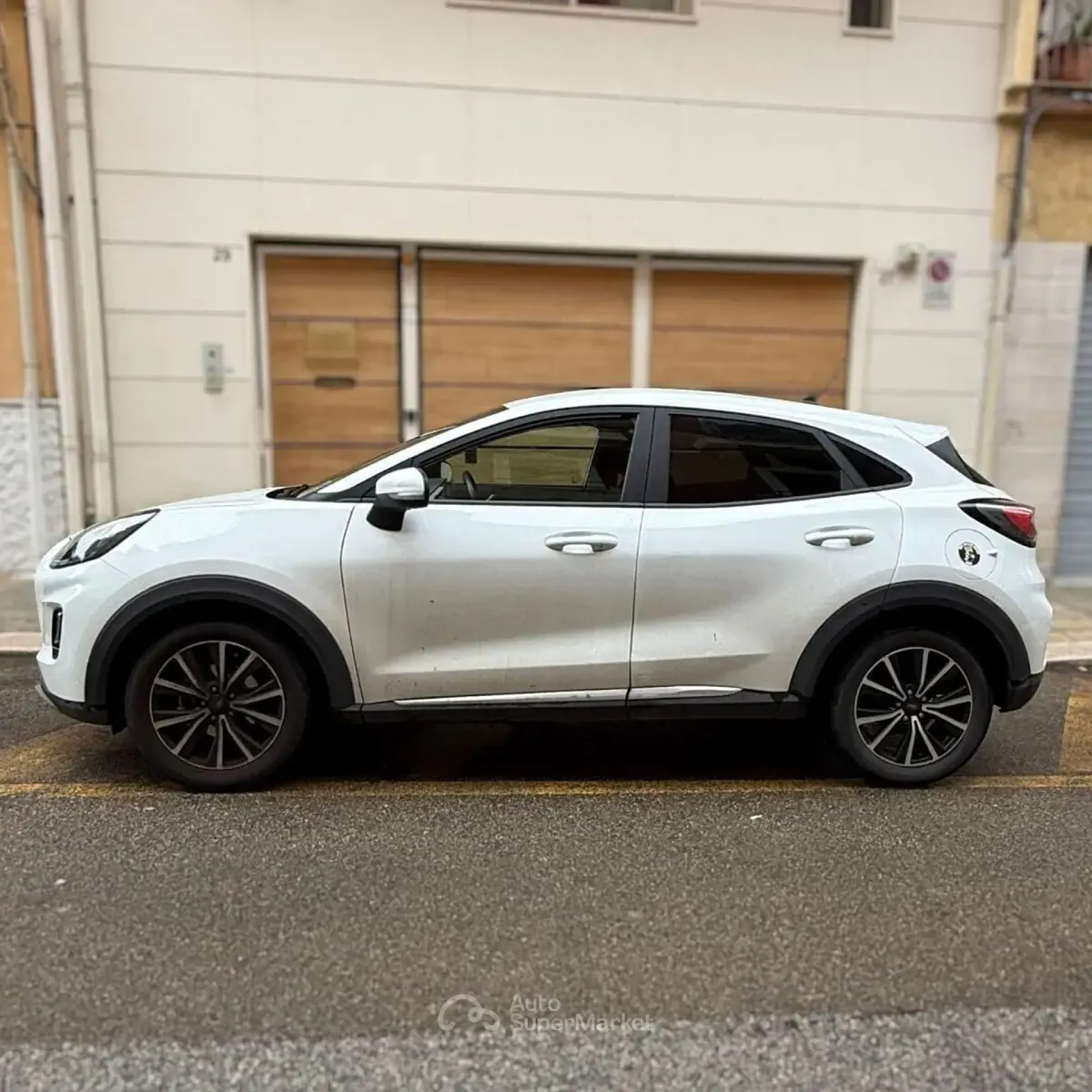 Second-hand Ford Puma Titanium 125 CP (91 kW) 2024 Alb SUV
