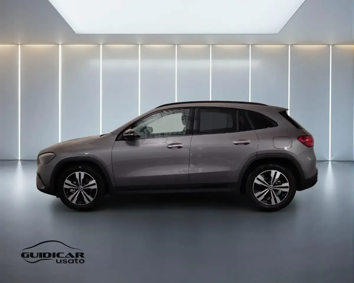 Usata Mercedes GLA200 Advanced Plus 150 CV (110 kW) 2025 Grigio SUV
