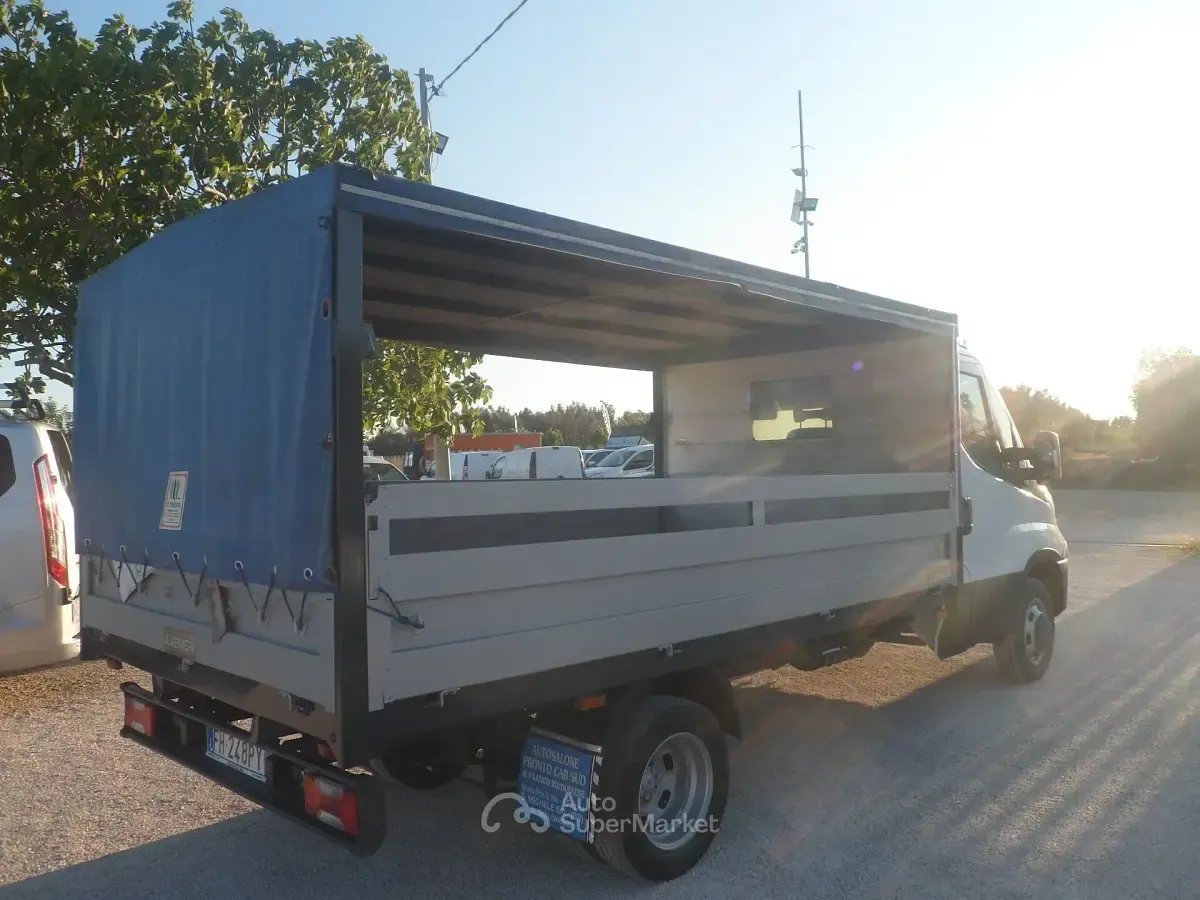 Occasion Iveco Daily 140 ch (102 kW) 2020 Blanc Van