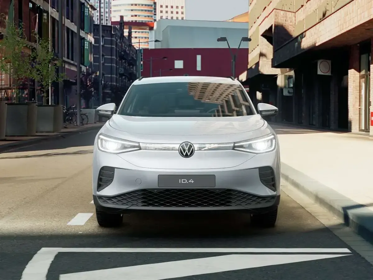 Nuova VW ID.4 Pro 88 kW (121 CV) 2026 Scale silver metallizzato SUV