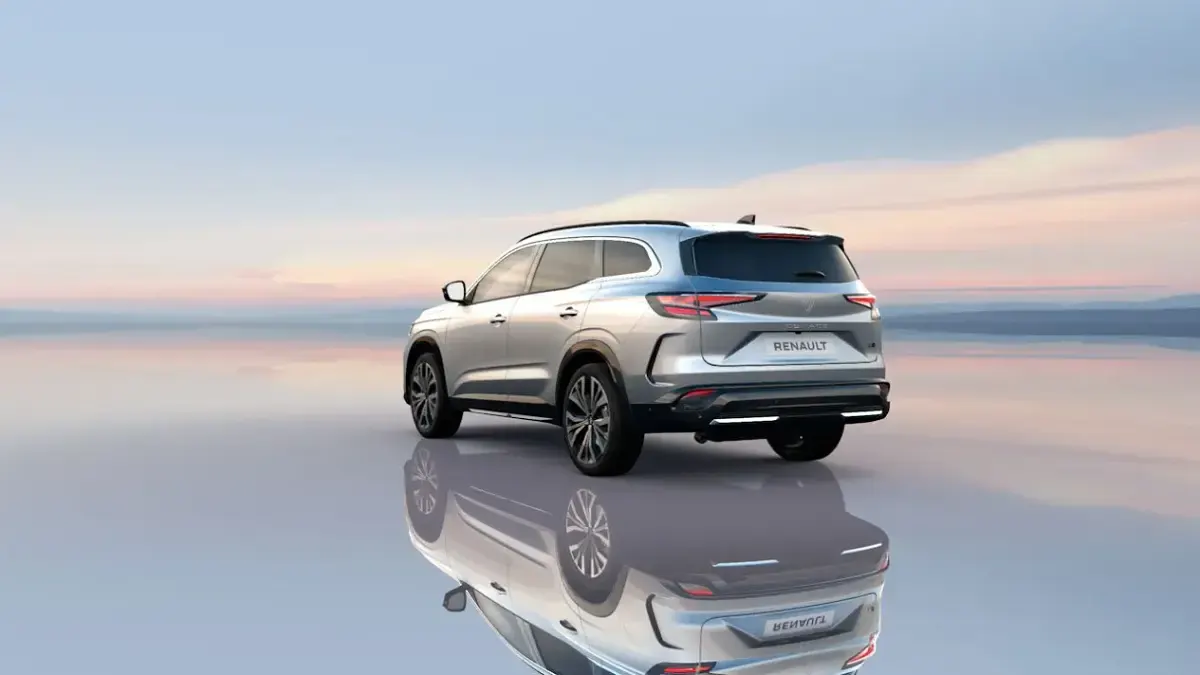 Nuova Renault Espace 2026 Grigio baltico SUV