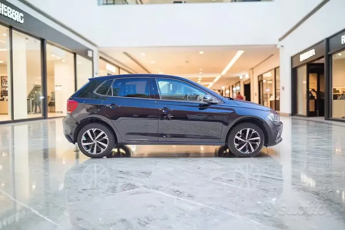 Usata VW Polo Highline 90 CV (66 kW) 2021 Nero Utilitaria