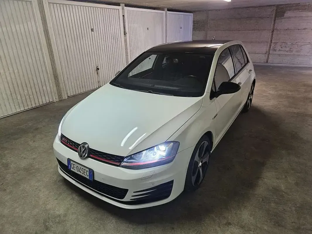 Usata VW Golf VII GTI 230 CV (169 kW) 2017 Berlina