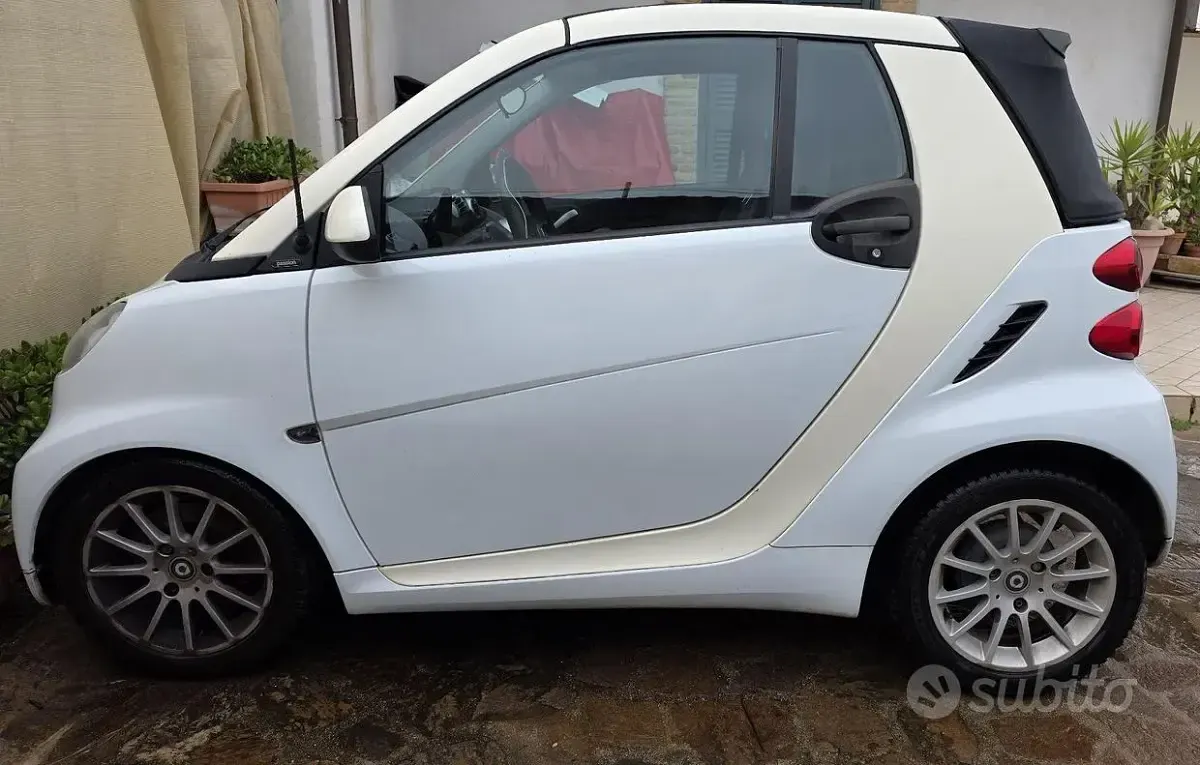 Usata Smart ForTwo Cabrio 71 CV (52 kW) 2011 Bianco Cabrio