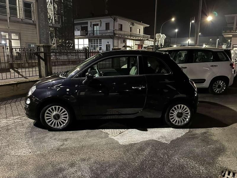 Nero Usata 2013 Fiat 500 Lounge Due volumi | 6500 € (Buon prezzo) - Immagine 1/4