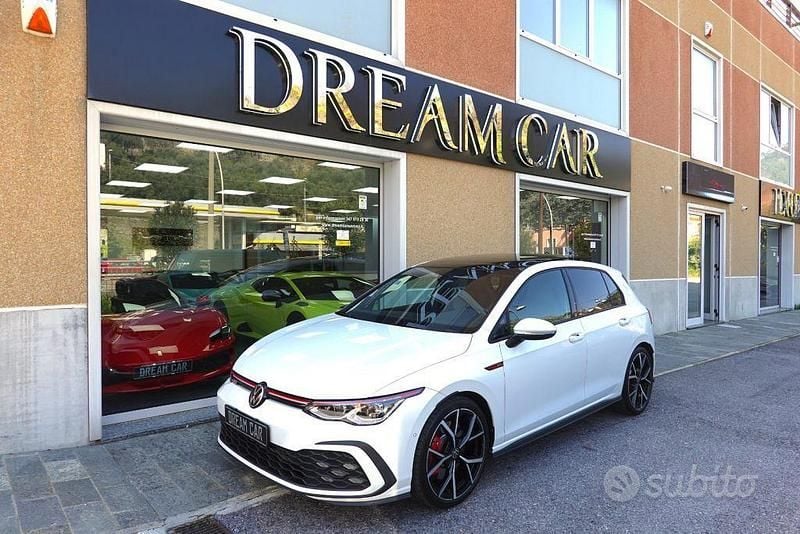 Usata VW Golf VIII GTI 245 CV (180 kW) 2023 Bianco metallizzato Berlina