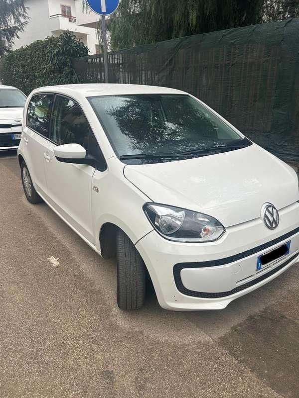 Usata VW up! Highline 68 CV (50 kW) 2014 Utilitaria