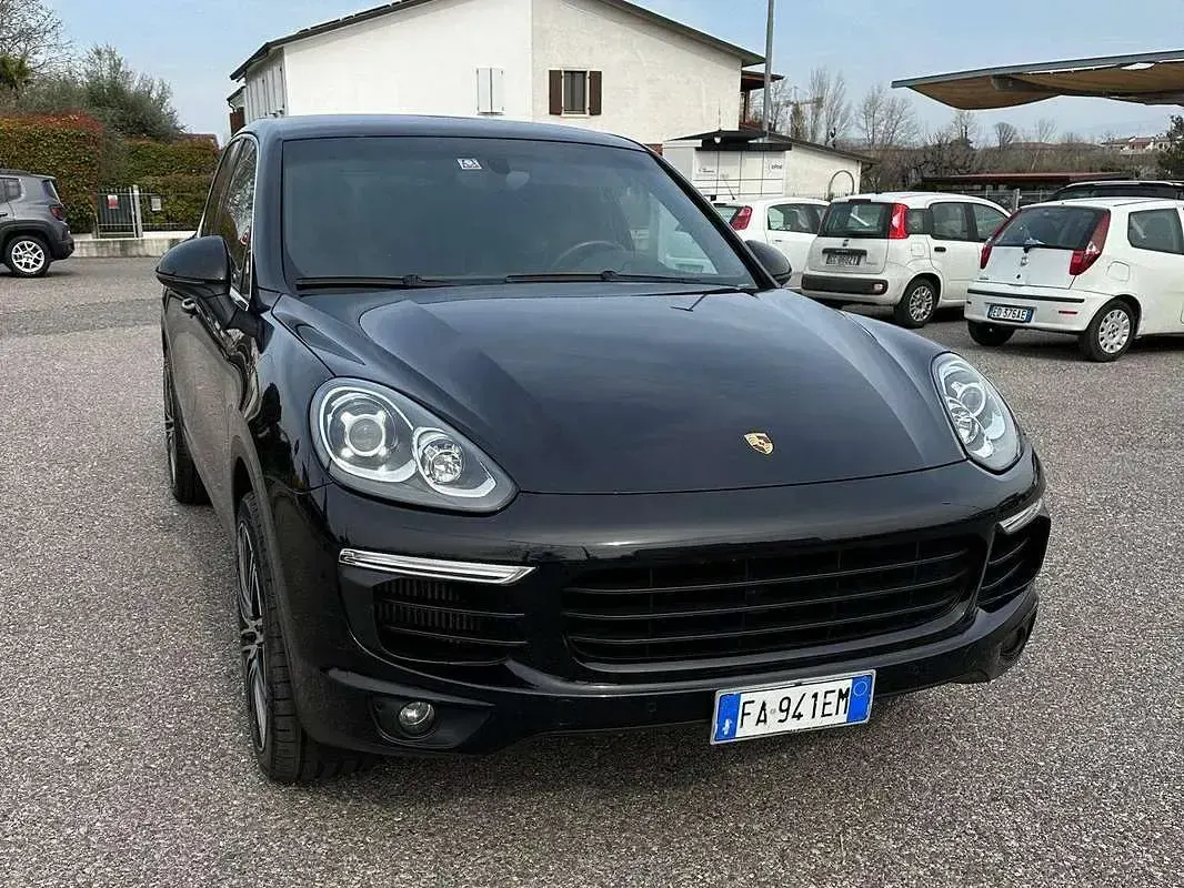 Usata Porsche Cayenne 250 CV (183 kW) 2015 Nero SUV