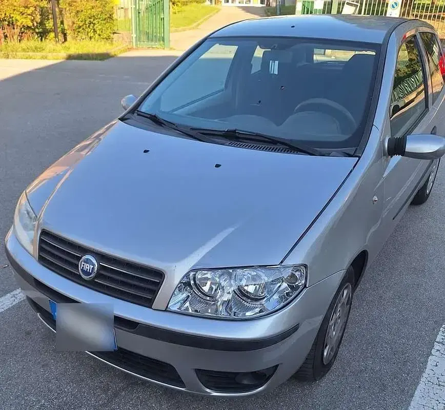 Occasion Fiat Punto Active 60 ch (44 kW) 2003 Gris Citadine