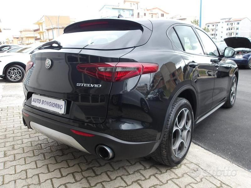 Usata Alfa Romeo Stelvio 180 CV (132 kW) 2018 Nero SUV