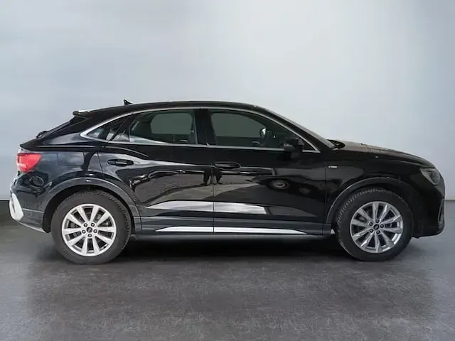 Usata Audi Q3 Sportback Comfort 150 CV (110 kW) 2025 Nero SUV