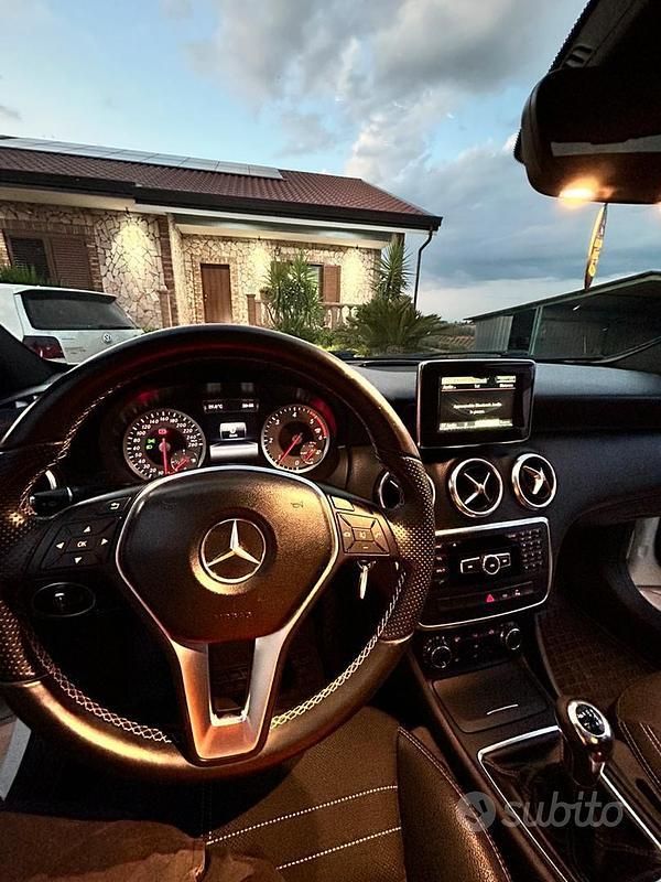 Usata Mercedes A180 109 CV (80 kW) 2014 Bianco Utilitaria
