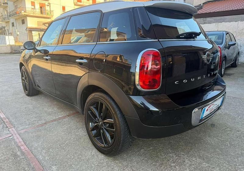 Usata Mini Cooper D Countryman 120 CV (88 kW) 2013 Nero SUV