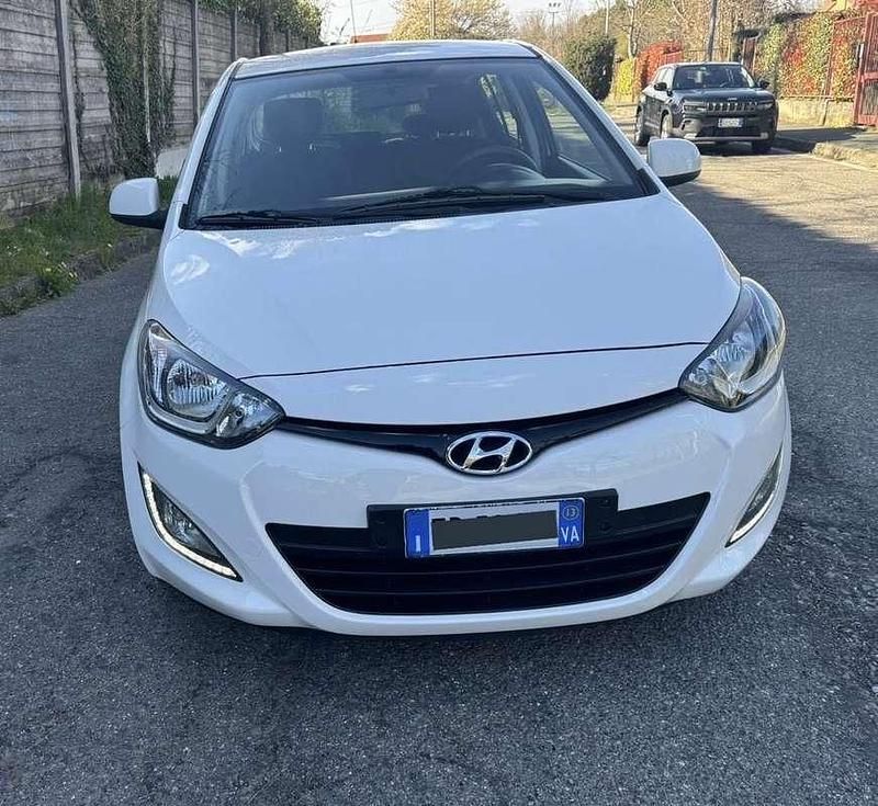 Usata Hyundai i20 Edition 75 CV (55 kW) 2013 Utilitaria