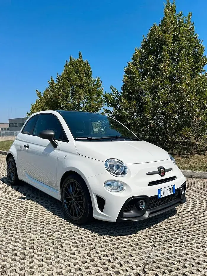 Usata Abarth 595 165 CV (121 kW) 2024 Bianco Utilitaria