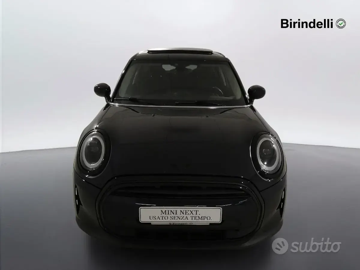 Usata Mini Cooper Classic 136 CV (100 kW) 2022 Nero Utilitaria