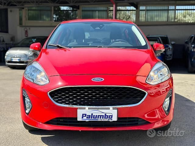 Usata Ford Fiesta 70 CV (51 kW) 2018 Rosso Berlina