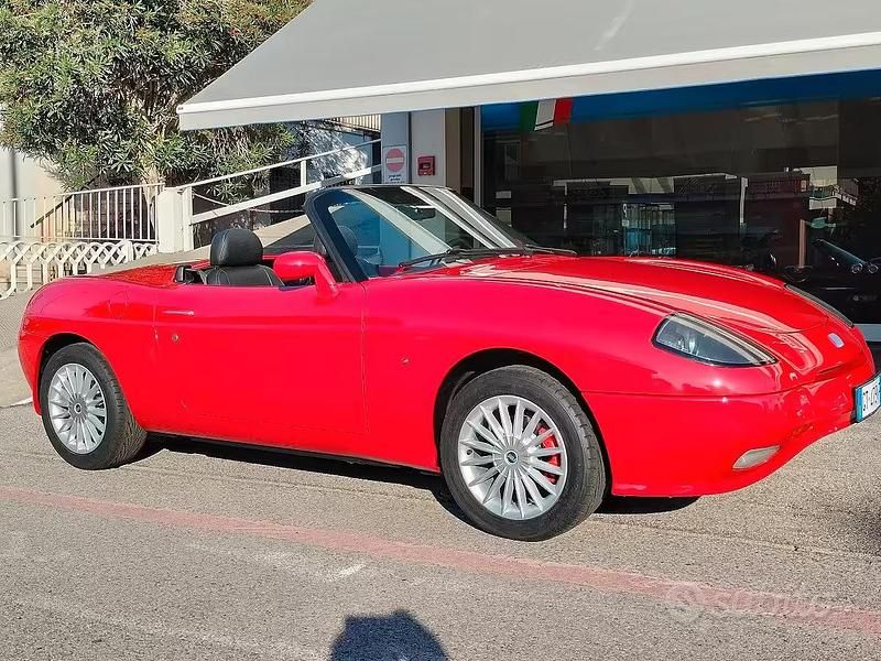 Usata Fiat Barchetta 131 CV (96 kW) 1999 Rosso Cabrio