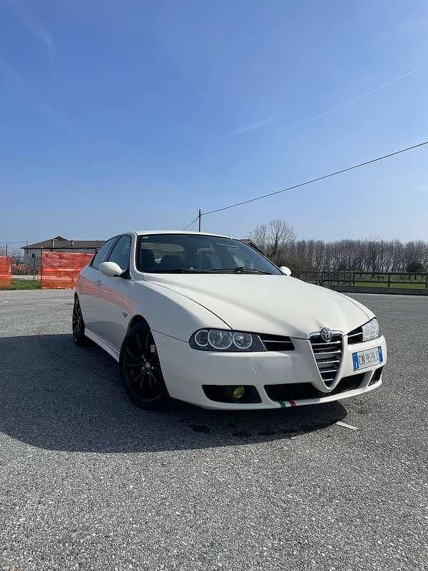 Usata Alfa Romeo 156 Ti 175 CV (128 kW) 2004 Bianco Berlina