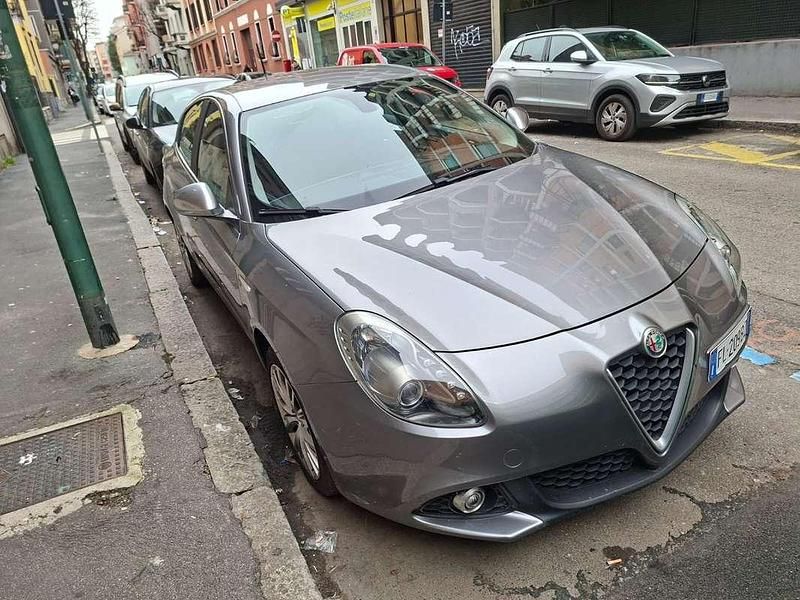 Usata Alfa Romeo Giulietta Super 120 CV (88 kW) 2017 Utilitaria