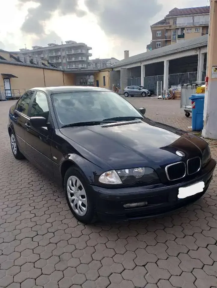 Usata BMW 316 105 CV (77 kW) 2000 Blu Berlina