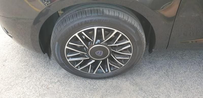 Usata Lancia Ypsilon S 69 CV (50 kW) 2024 Nero Utilitaria